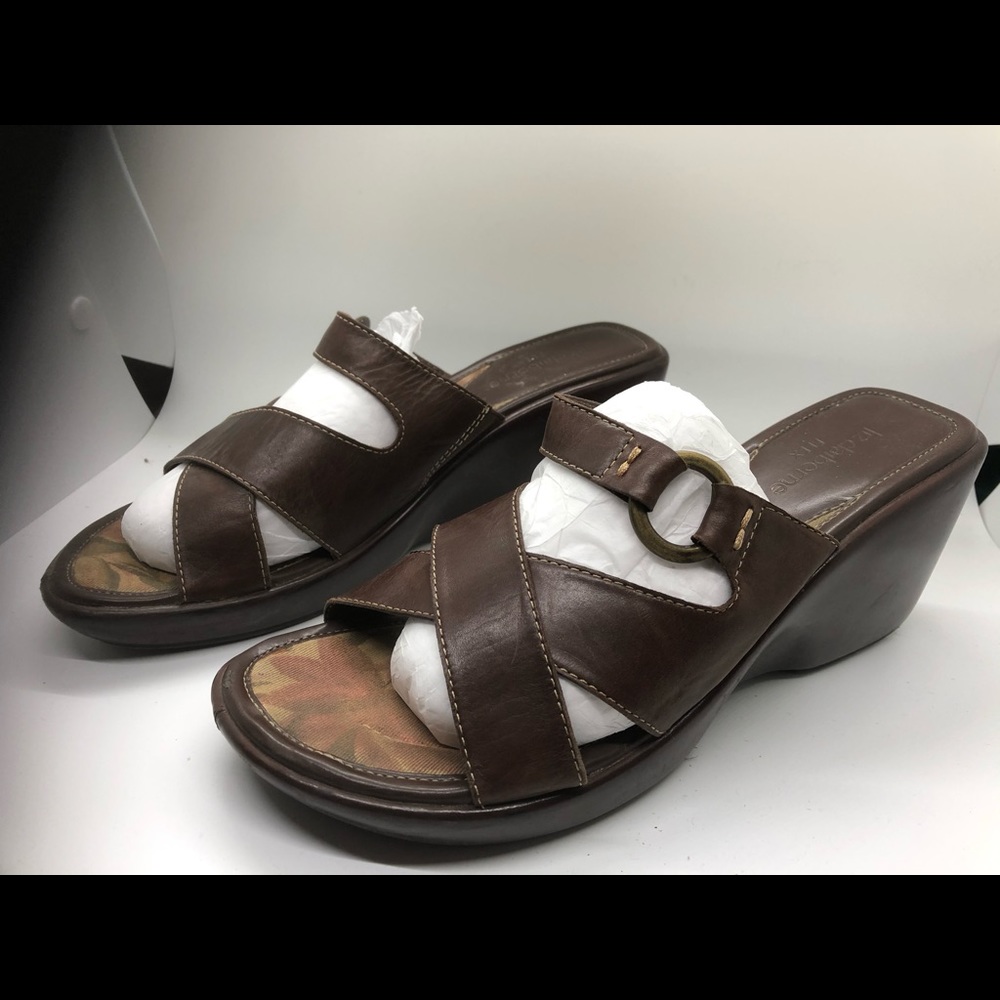 Liz Claiborne leather wedge sandals
